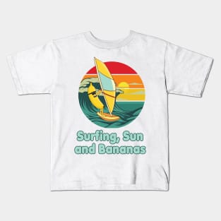 Surfing, Sun and Bananas Windsurfing funny Design Kids T-Shirt